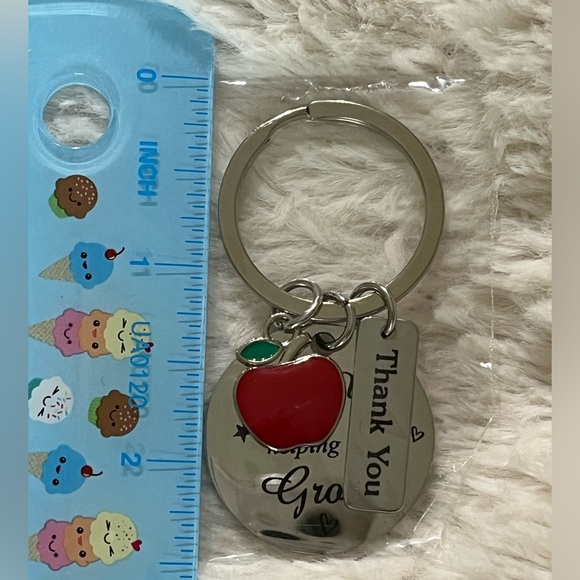 🍎 Teacher Appreciation Keychains, 2 set. NEW - Picture 7 of 7
